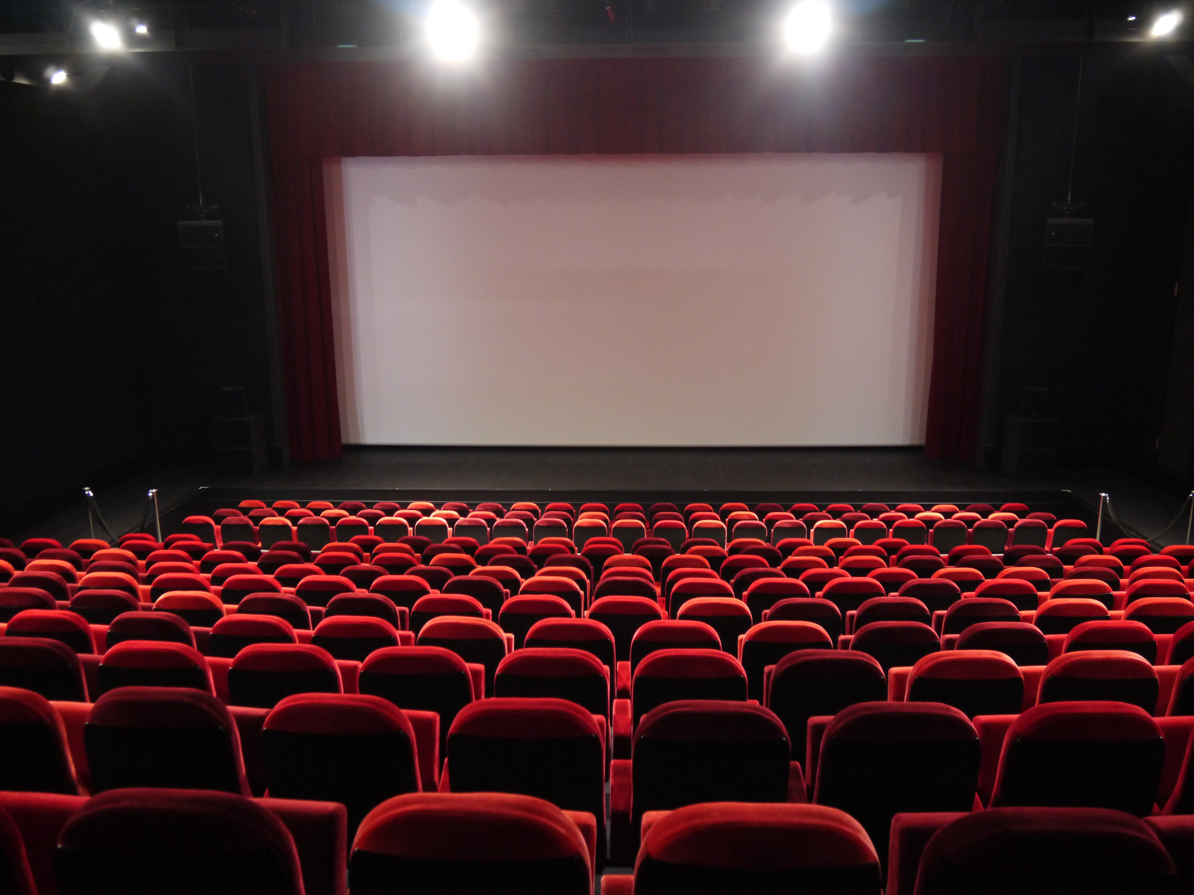 La place de cinéma coûte-t-elle vraiment plus cher qu'avant ? - Boxoffice  Pro